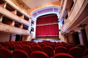 Teatro Rapolano.JPG